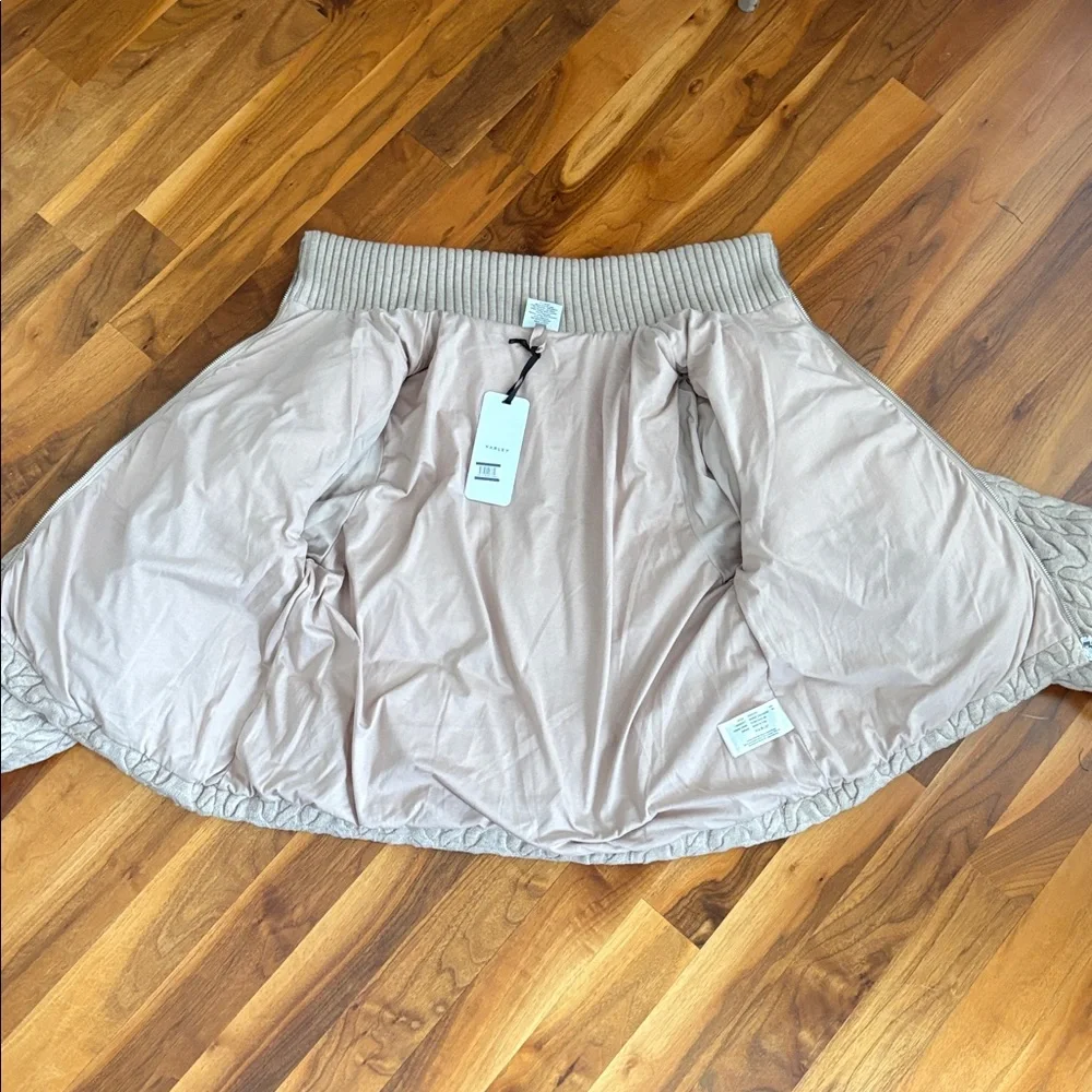 Varley Beige Cable Knit Puffer Jacket, size Large, NEW - Picture 12 of 16